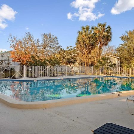 Sanctuary Gainesville Bright 2 Bedroom King Condo Buitenkant foto