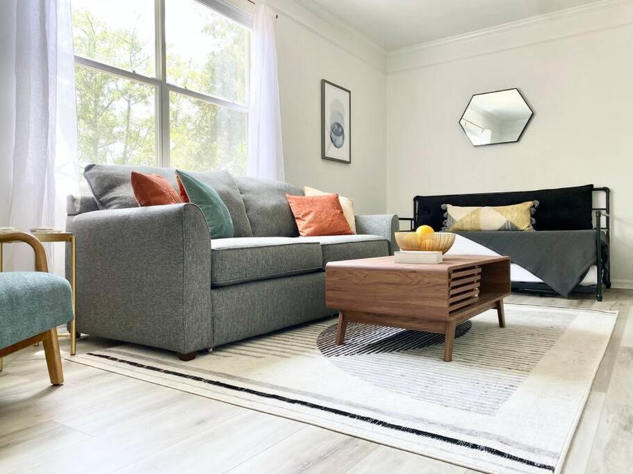Sanctuary Gainesville Bright 2 Bedroom King Condo Buitenkant foto
